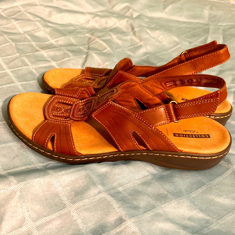 TAN BROWN CLARKS SOFT CUSHION SUMMER SANDALS